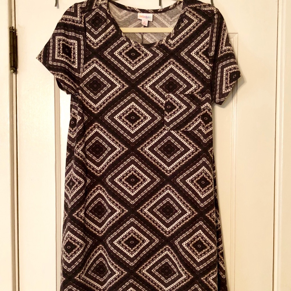 Lularoe Carly Black & White!! 🖤🖤🖤